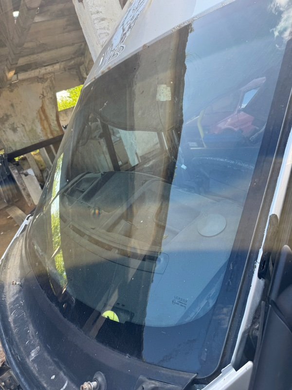 Лобовое стекло ford transit 2010 Б/У