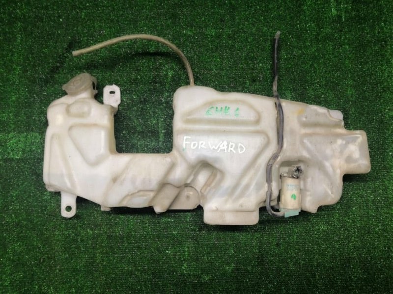 Бачок омывателя Isuzu Forward FRR34 6HK1 (б/у)