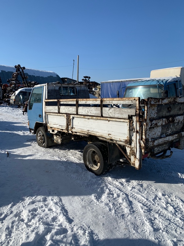 Кузов бортовой Mitsubishi Canter FE305B 4D32 1990 (б/у)