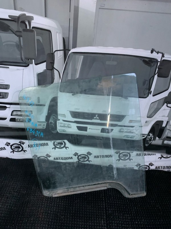 Стекло боковое Toyota Dyna FB4JCA J05C 1998 переднее правое (б/у)