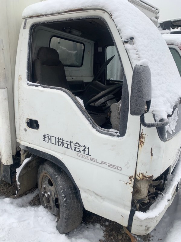 Дверь Isuzu Elf NKR71L 4HG1 1996 передняя правая (б/у)