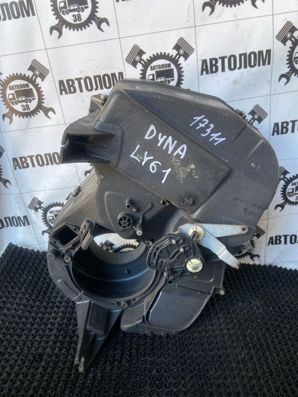 Корпус отопителя Toyota Dyna LY61 3L 1991 (б/у)