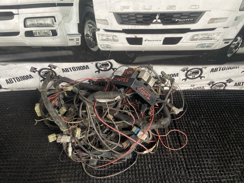 Проводка кабины Mitsubishi Canter FE301B 4D30 1990 (б/у)
