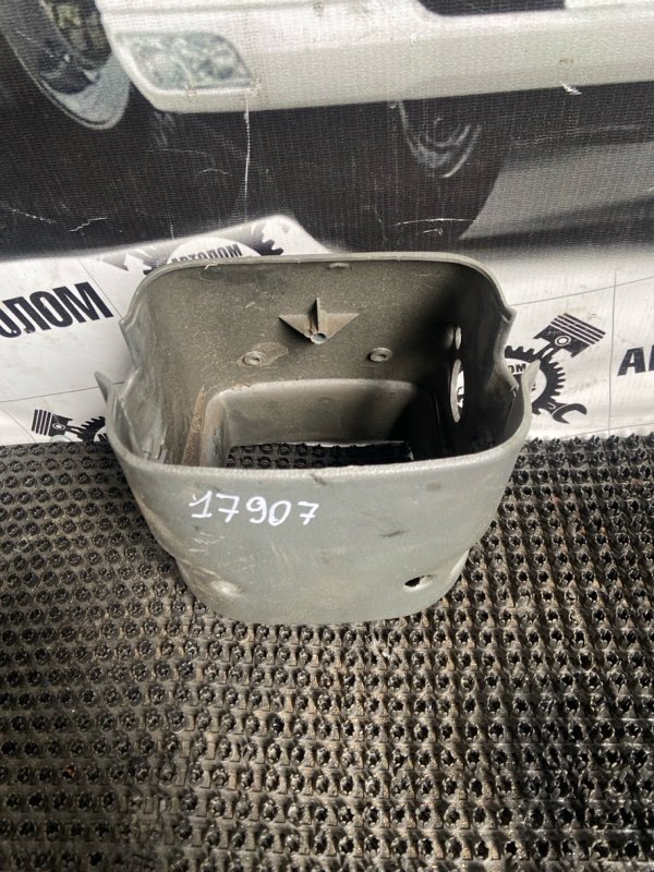 Кожух рулевой колонки Mitsubishi Canter FE648G 4D35 1997 (б/у)