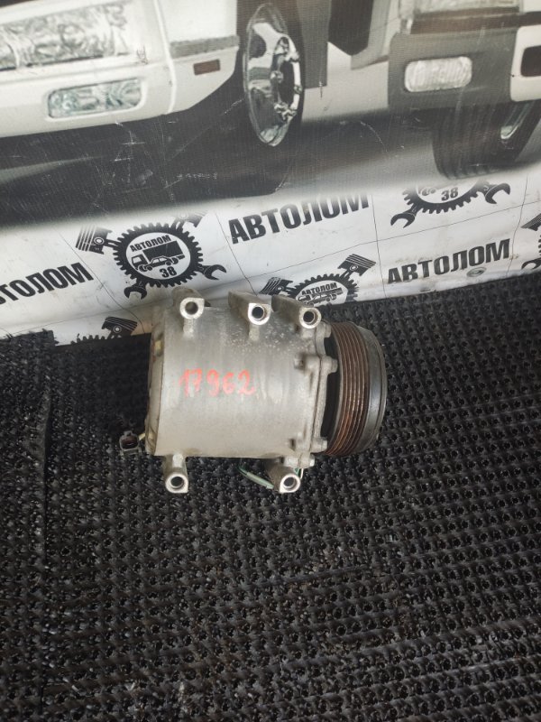 Компрессор кондиционера Mitsubishi Canter FE70EB 4M51 2003 (б/у)
