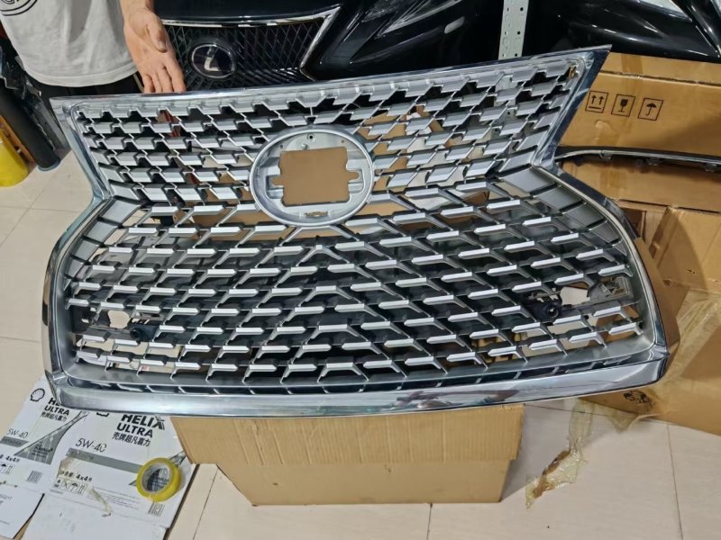 Решетка радиатора Lexus RX350 GGL25 2GRFKS 2019 (б/у)