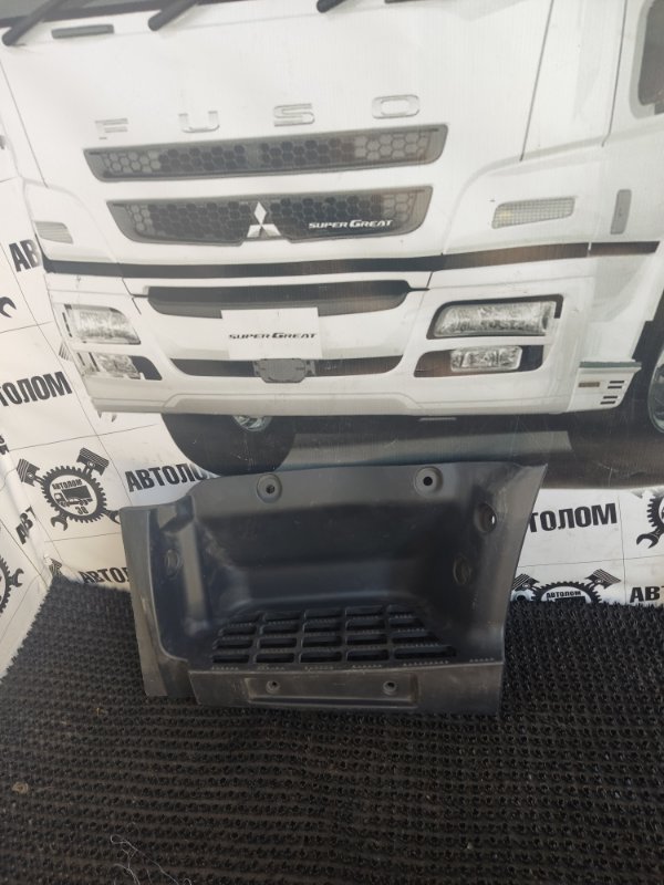 Подножка Mitsubishi Canter 2002 левая