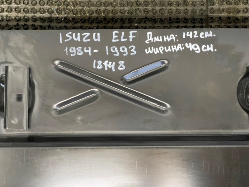 Панель передняя капота Isuzu Elf 1984