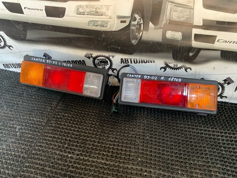 Стоп сигнал Mitsubishi Canter 1993