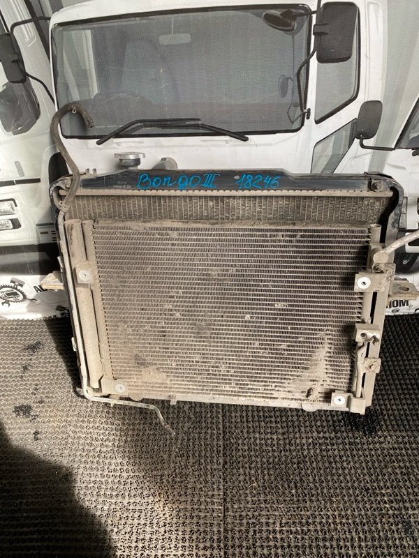 Радиатор охлаждения двигателя Kia Bongo PU J3 2004 (б/у)