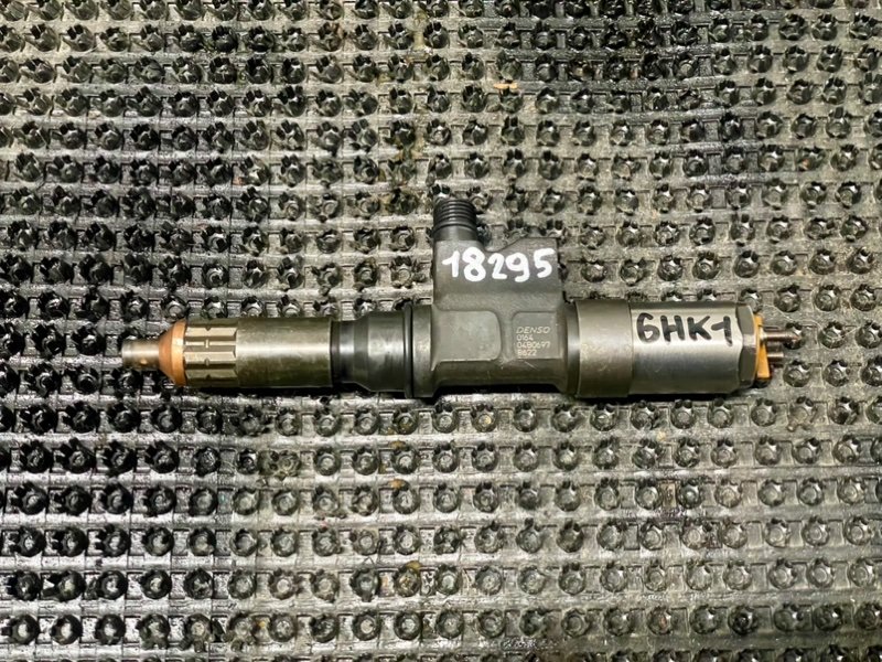 Форсунка топливная Isuzu Forward FRR34L 6HK1T 1998 (б/у)