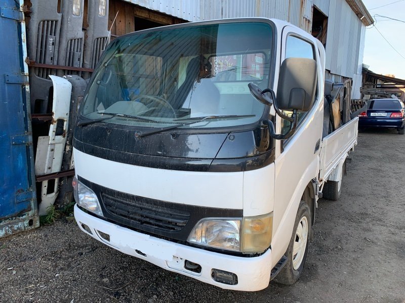 Кабина Toyota ToyoAce LY220 5L 2003 (б/у)