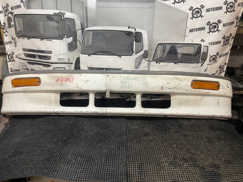 Бампер Isuzu Forward FRR34 6HK1 1995 передний (б/у)