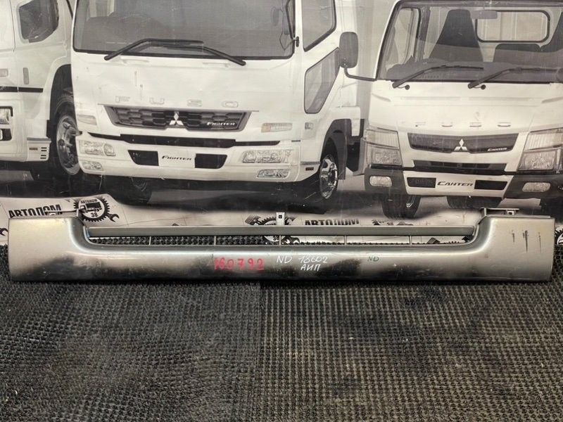 Решетка радиатора Nissan Diesel UD MK250 FE6 1993 (б/у)