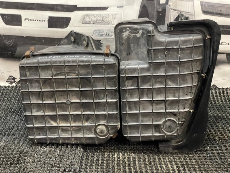 Корпус воздушного фильтра Isuzu Elf NKR66L 4HF1 1995 (б/у)