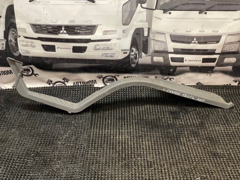 Накладка на порог Mitsubishi Canter FE648G 4D35 1997 передняя левая (б/у)