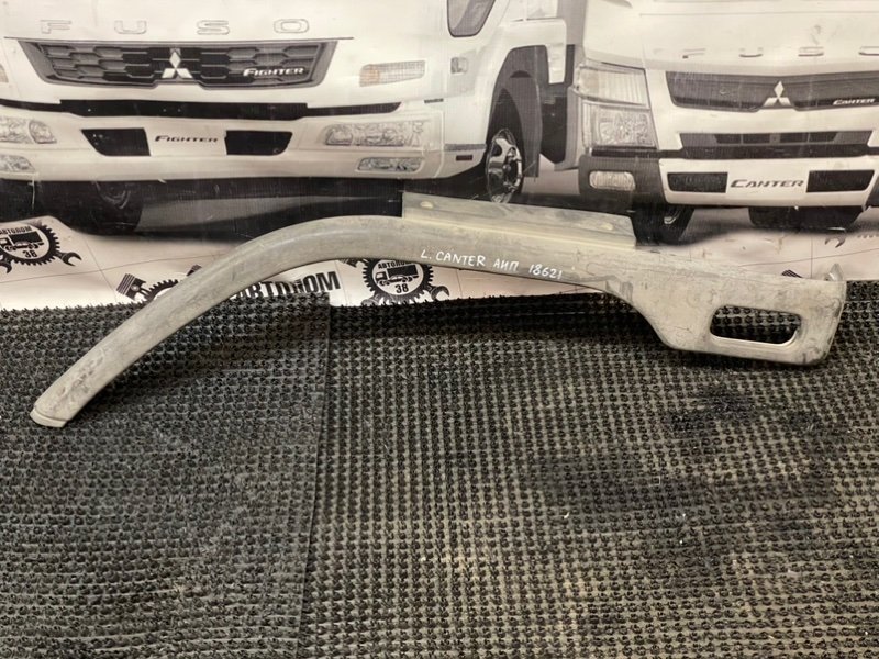 Накладка на порог Mitsubishi Canter FE648G 4D35 1997 передняя левая (б/у)