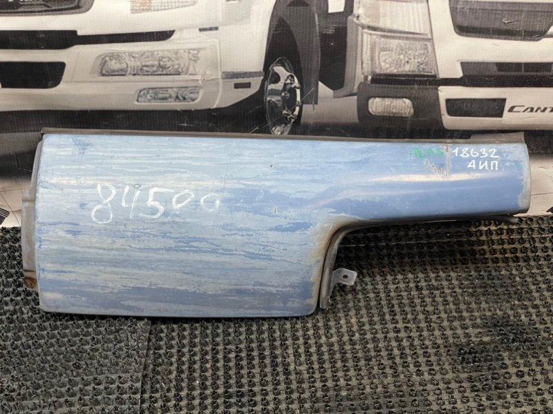 Угловая панель кабины ЩЕКА Nissan Atlas P4F23 TD27 1992 (б/у)