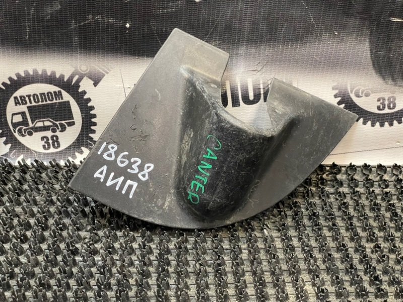 Накладка на стойку зеркала Mitsubishi Canter FB511B 4M40 1993 левая (б/у)