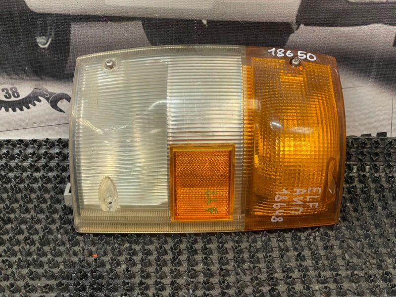 Габарит Isuzu Elf NKR71G 4HG1 1993 левый (б/у)