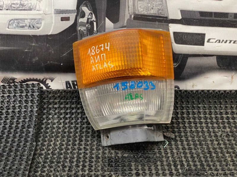 Габарит Nissan Atlas P4F23 TD27 1992 левый (б/у)