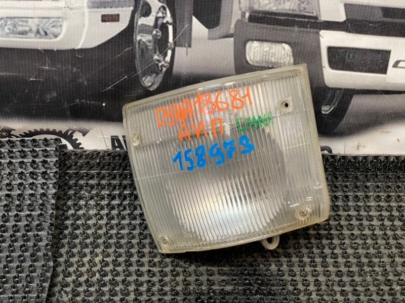 Габарит Toyota Dyna LY101 3L 1995 левый (б/у)