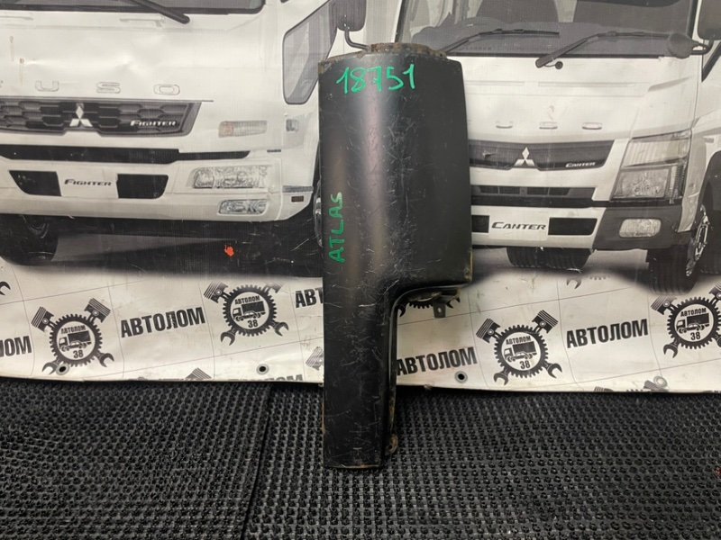 Угловая панель кабины ЩЕКА Nissan Atlas P4F23 TD27 1992 передняя левая