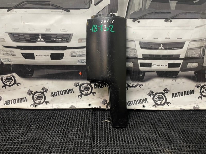 Угловая панель кабины ЩЕКА Nissan Atlas P4F23 TD27 1992 передняя правая