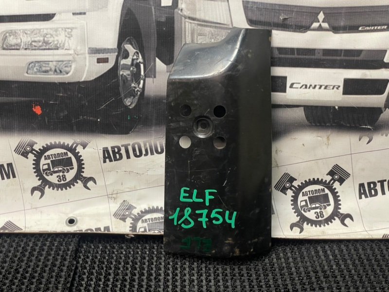 Угловая панель кабины ЩЕКА Isuzu Elf NHR55E 4JB1 1984 левая