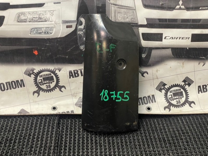 Угловая панель кабины ЩЕКА Isuzu Elf NHR55E 4JB1 1984 правая