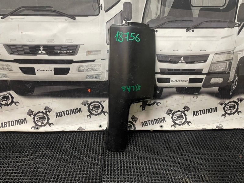 Угловая панель кабины ЩЕКА Nissan Atlas G4H41 FD42 1992 левая