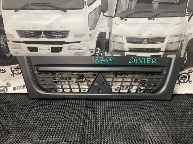 Решетка радиатора Mitsubishi Canter FE70 4M51 2002