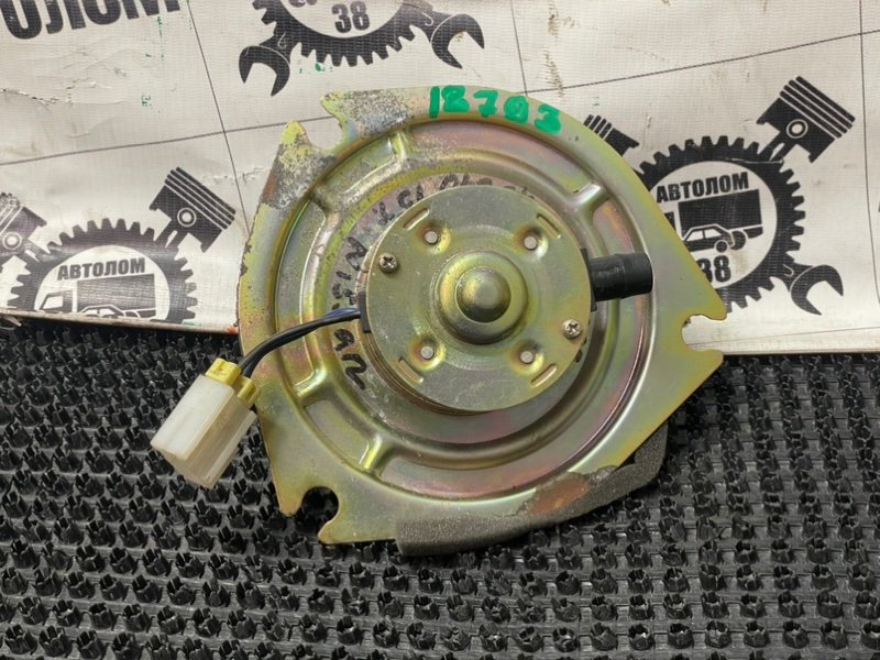 Мотор печки Nissan Diesel CD450 PF6 1984