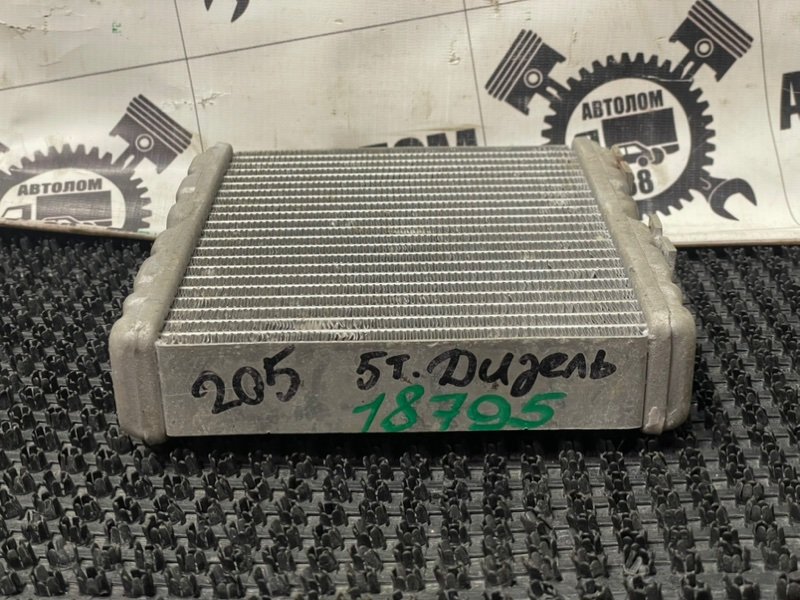 Радиатор отопителя Nissan Diesel UD MK210 FE6 1993