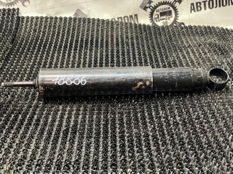 Амортизатор Tokico 3243 передний