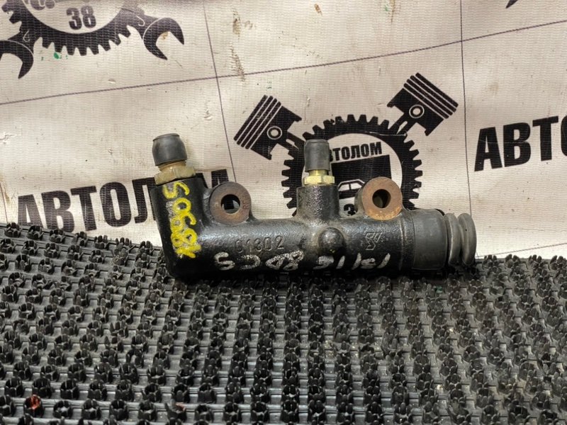 Цилиндр сцепления главный Mitsubishi FUSO Fighter Super Great FV515 8DC9