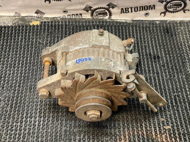 Генератор Isuzu Giga CXM71V 10PD1 1990 (б/у)