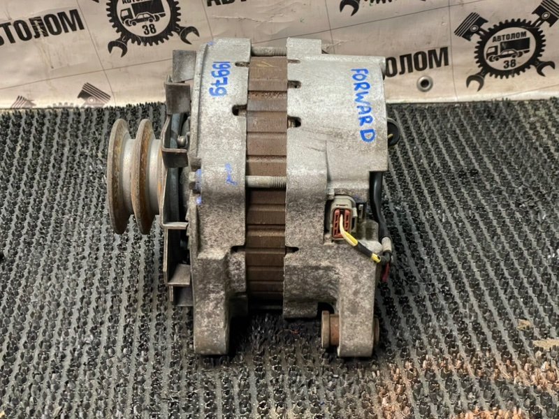 Генератор Isuzu Forward FRR35 6HE1T 1993 (б/у)