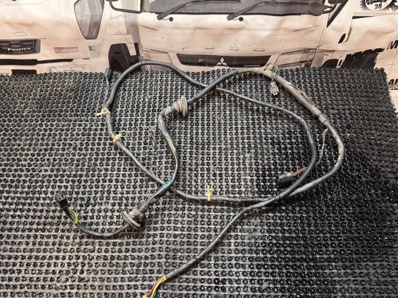 Проводка двери Mitsubishi FUSO FK617 6D16 1995 левая (б/у)