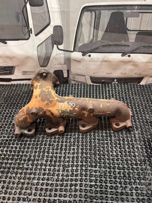 Коллектор выпускной Nissan Atlas AF22 TD27 1991 (б/у)