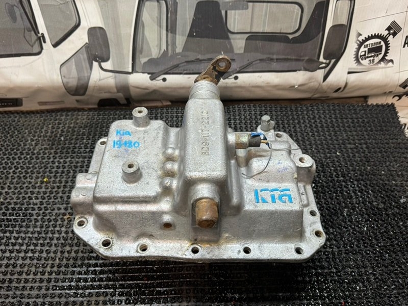 Крышка МКПП Hyundai L7 (б/у)