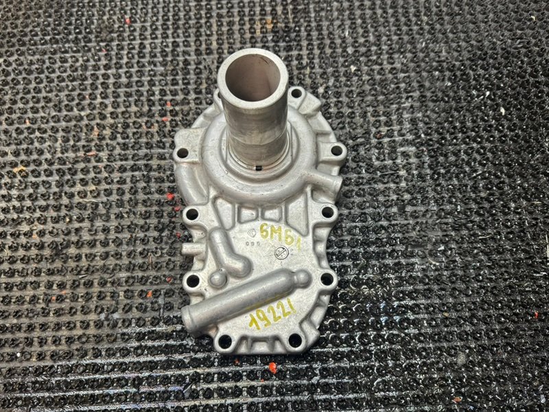 Крышка подшипника кпп Mitsubishi Fuso FK61HK 6M61 (б/у)