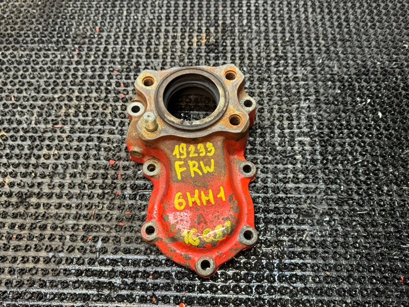 Крышка МКПП Isuzu Forward FRR35 6HH1 (б/у)