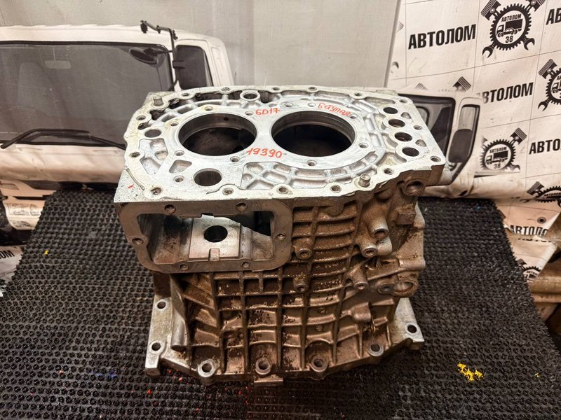 Корпус МКПП Mitsubishi Fuso FK618H 6D17 (б/у)