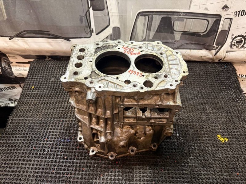Корпус МКПП Mitsubishi Canter FE568EV 4D35 (б/у)