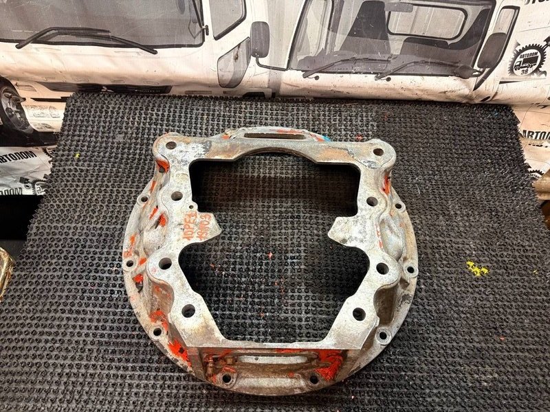 Колокол КПП Isuzu Giga CYM81V 10PE1 (б/у)