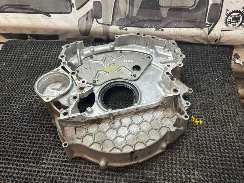 Кожух маховика Mazda Titan WH63H 4HG1 (б/у)