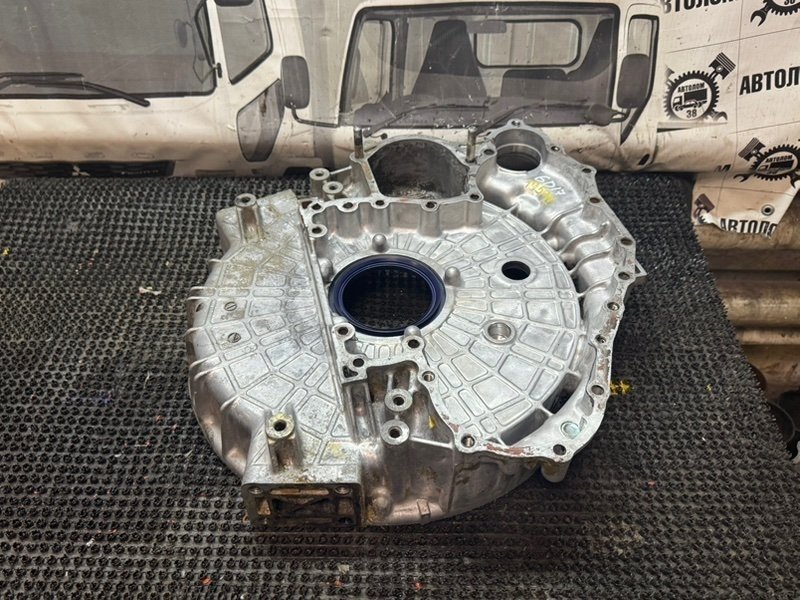Кожух маховика Mitsubishi Fuso FK618H 6D17 (б/у)