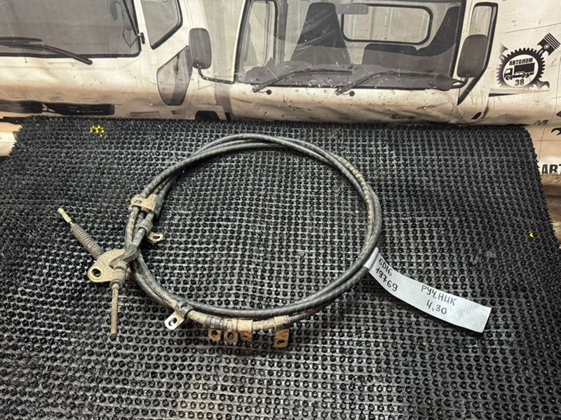 Трос ручного тормоза Mitsubishi Fuso FK617H 6D16 (б/у)