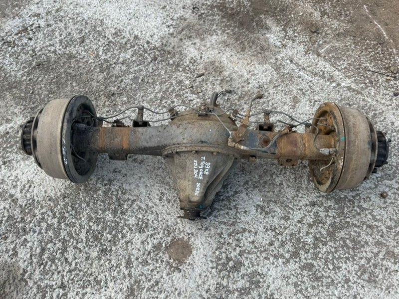 Мост Toyota Toyoace XZU304 N04C 2006 (б/у)